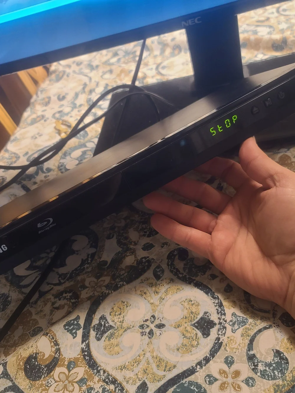 Samsung Black DVD/Blu‑ray Player with Remote and HDMI Cable